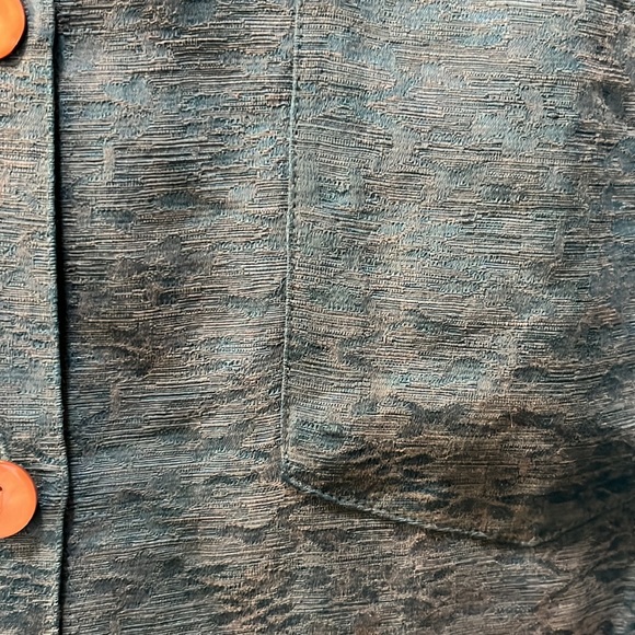 Beautiful teal Chico’s Design button down shirt jacket. Size 1. Silk & linen - Picture 3 of 3